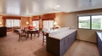 Apache Gold Hotel 3*