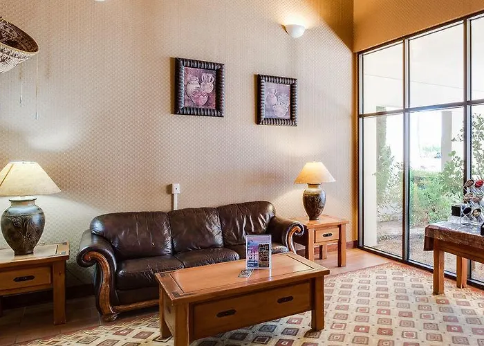 Apache Gold Hotel