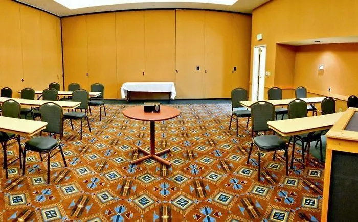 Apache Gold Hotel 3*