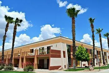 Apache Gold Hotel 3*